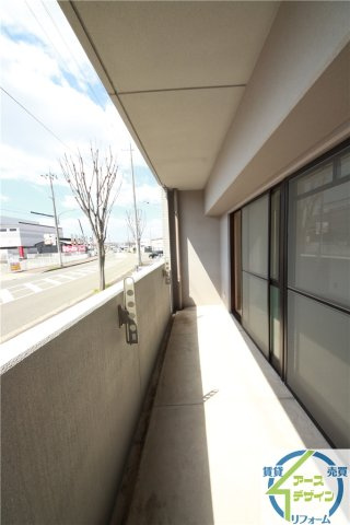 パインプロスのバルコニー|※類似部屋
