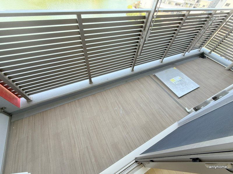 エステムプラザ難波WESTリバークロス　仲介手数料無料のバルコニー