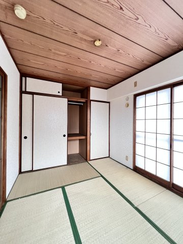 ダイナコート県庁前の和室