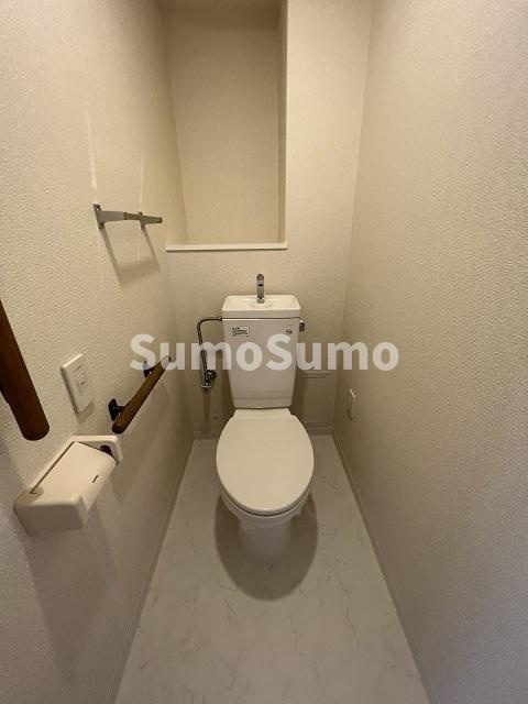 URパークタウン西武庫　9号棟のトイレ|清潔感のあるトイレです