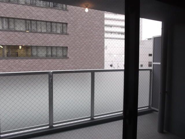 ワコーレシティ神戸三宮のバルコニー
