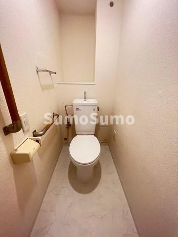 URパークタウン西武庫　17号棟のトイレ|シンプルで使いやすいトイレです