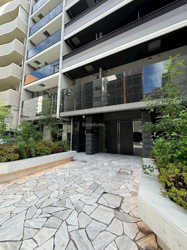 S-RESIDENCE堺筋本町Deuxのエントランス