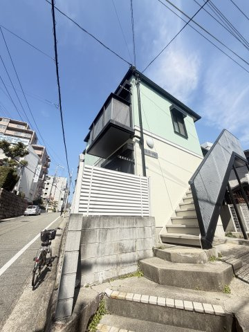 フレグランス下山手の外観