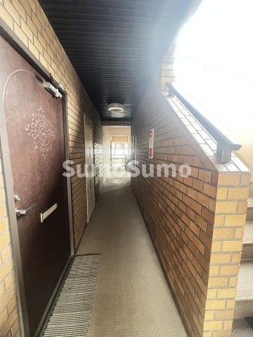 ドウェル本山のロビー