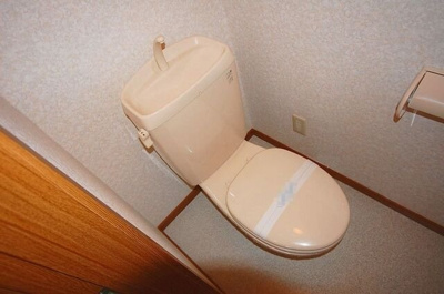 【トイレ】 | エスポワール高野　Ａ | 落ち着いた色調のトイレです