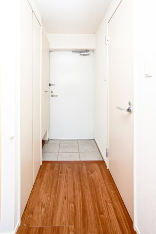 サヴォイコートオブアームズ　9階の玄関|別号室のものです。現状優先になります。