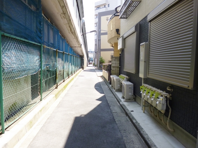 エスパシオ王子神谷のその他|前面道路です。