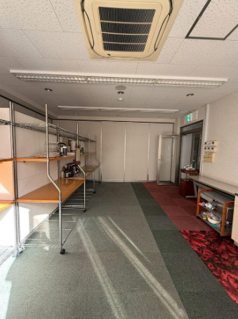 大阪市中央区南久宝寺町１丁目の店舗事務所の内装