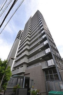 【外観】 | 鉄骨鉄筋コンクリート造のがっちりとした建物。