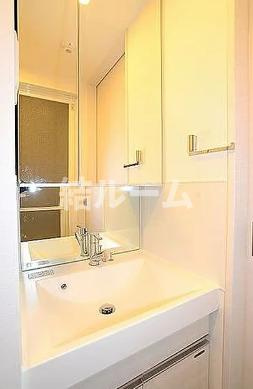 北区滝野川７丁目の賃貸マンションの洗面所|別号室参考写真