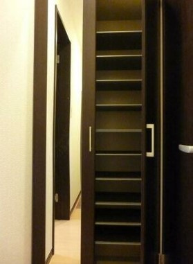 ウッドマンション・ホープの玄関