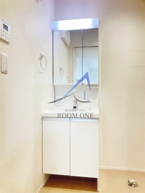 メゾンロジィエの洗面所|洗面台です。