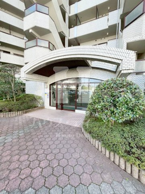 【エントランス】 | 蕨スカイマンション | 建物の内部です