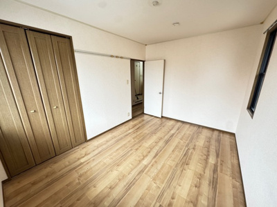 【洋室】 | クレーンフラッツ