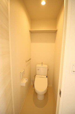 【トイレ】 | グランクロス沖野上W | 温水洗浄暖房便座