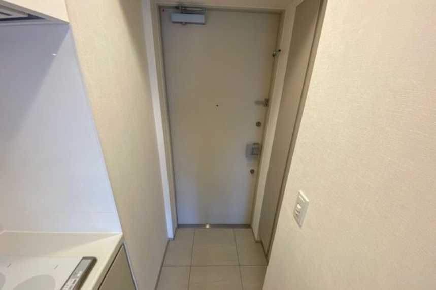 オーパスホームズ桜新町　二人入居可　敷金礼金0　フリーレント1か月の玄関