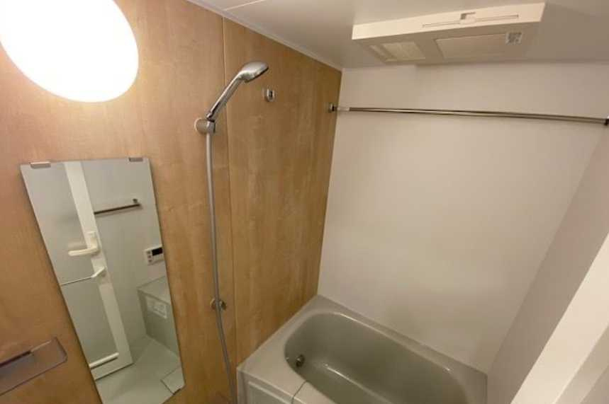 オーパスホームズ桜新町　二人入居可　敷金礼金0　フリーレント1か月の浴室