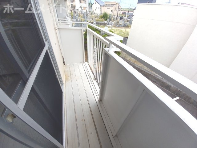 エクセレート府中B棟のバルコニー