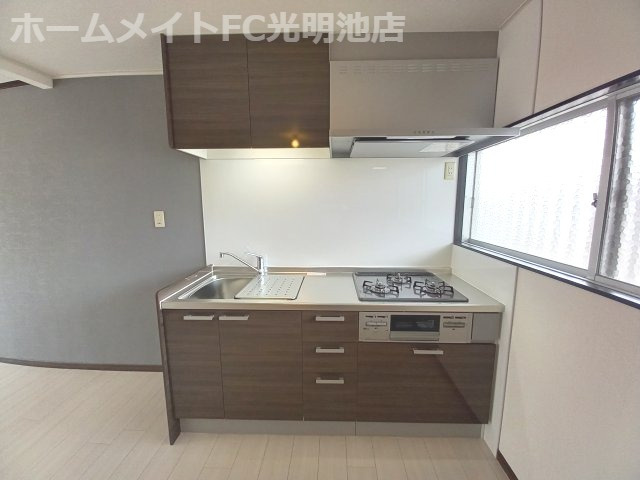 エクセレート府中B棟のキッチン