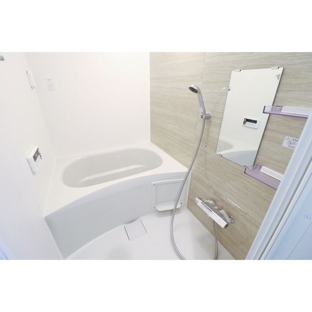 グランファーロ下北沢の浴室