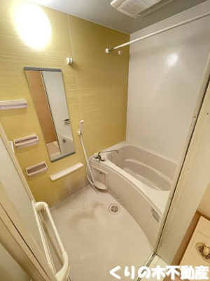 【浴室】 | ベルガーデンＡ | 反転タイプのお部屋です（現況を優先します）