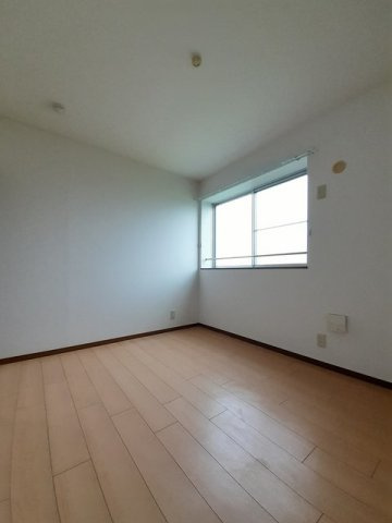 リヴィエールヤサキの洋室