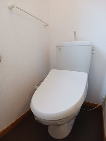 ヴァン・コリーヌＢのトイレ
