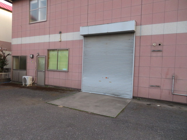 越谷市東町３丁目の倉庫