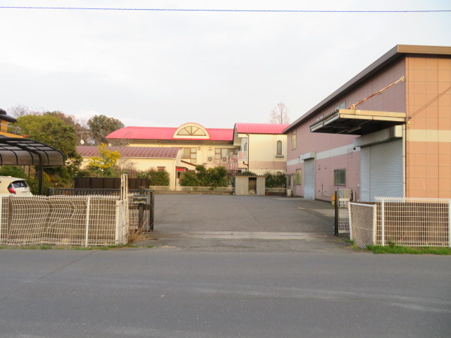 越谷市東町３丁目の倉庫