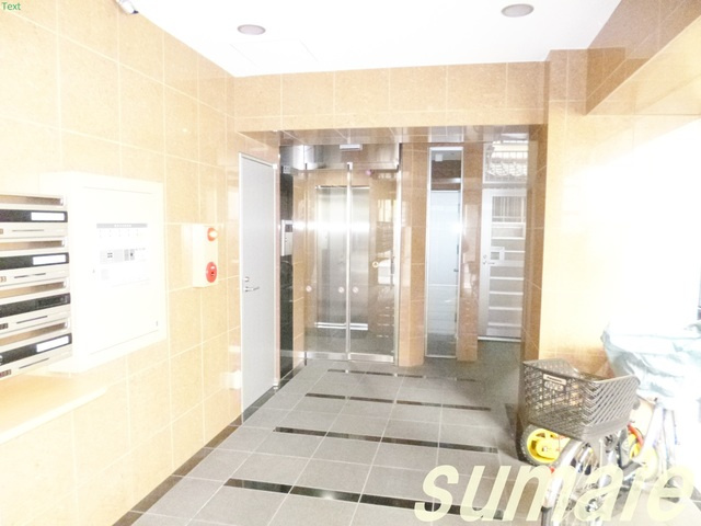 秀喜ビルのロビー|エントランス内部です☆