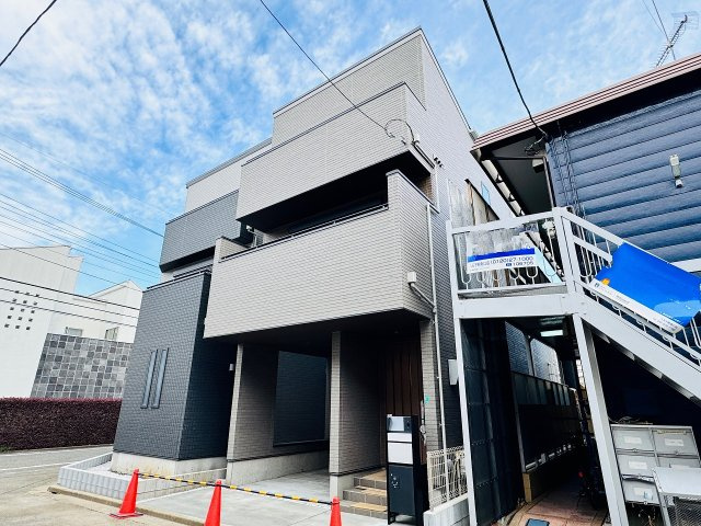 八王子市　万町　新築一戸建て