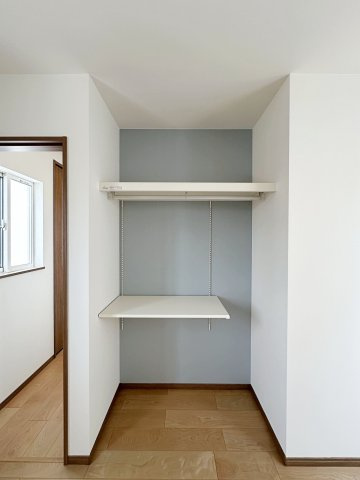 安佐南区東原3丁目 No.6の収納|全居室収納☆
6帖洋室のクローゼットです♪