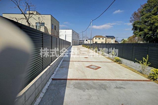 板橋区成増４丁目のアパートのエントランス