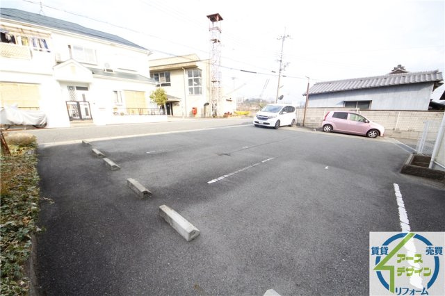 コンフォート・ヴィラⅡの駐車場