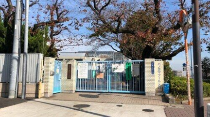 北区立十条台小学校まで794m