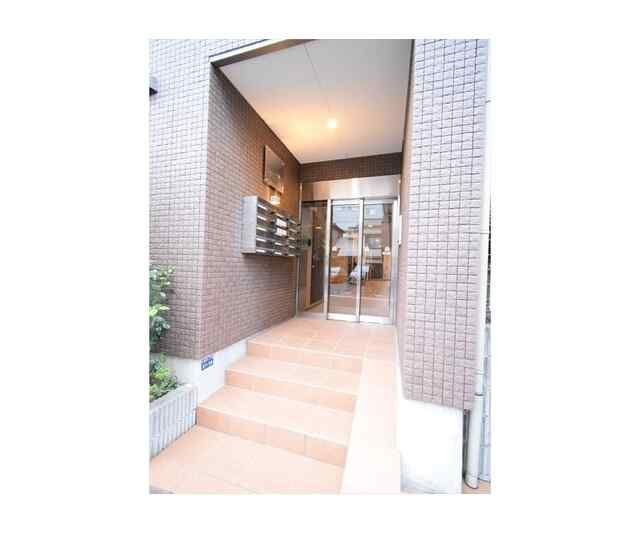 Ａｒｇｉｏｎｅ坂上のエントランス