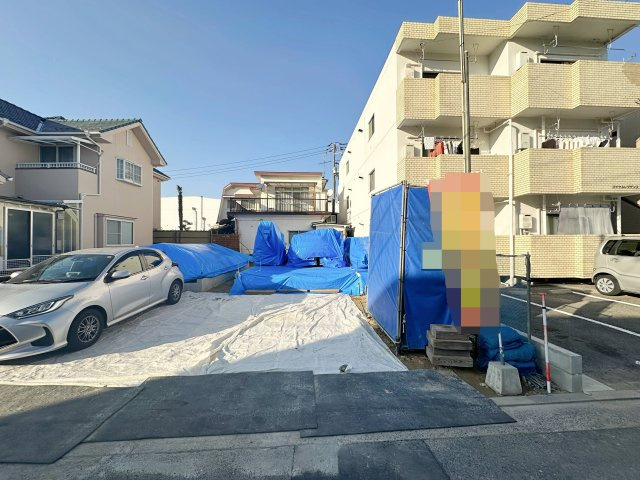 安佐南区西原9丁目 No.1の駐車場|(2号棟)駐車スペースは並列2台駐車可能☆