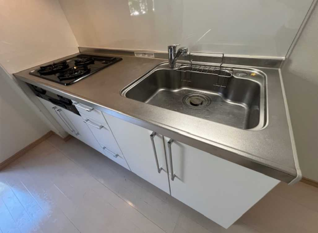 ガーデンテラス柿の木坂　角部屋　独立洗面台　洋室広々12.6帖のキッチン