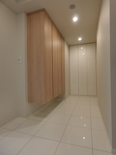 ザ・タワー横浜北仲の玄関|シンプルで使いやすい玄関です