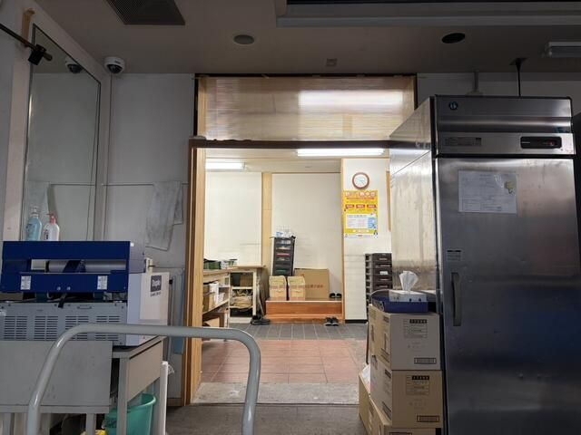 プラザ鈴木店舗の内装