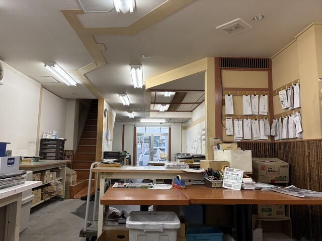 プラザ鈴木店舗の内装