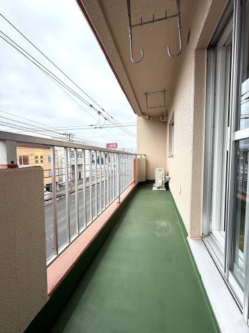 エスカイア八軒のバルコニー