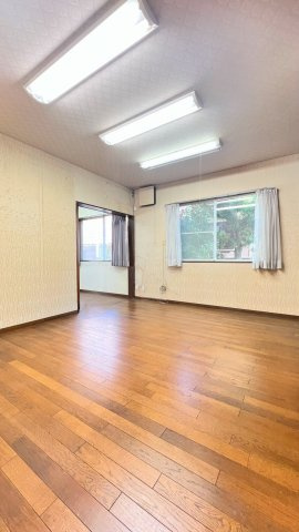 神園町の寝室|洋室
