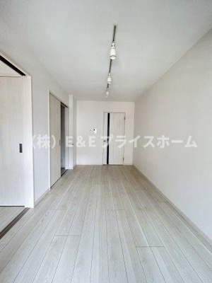 【居間・リビング】 | 仲介手数料半額！HPに初期費用掲載！「プライスホーム」で検索！リアンレガーロ平尾ステーションⅢ