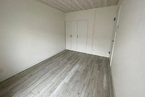 シャトー利休の洋室|個人の部屋や寝室として使える洋室です