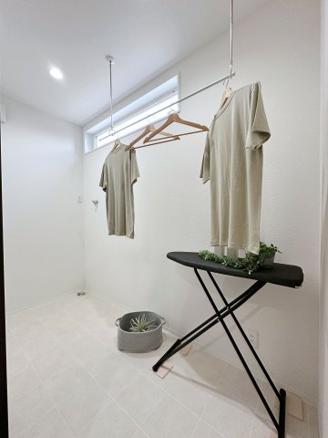 東区福田8丁目 No.1のランドリースペース|洗面所奥のランドリースペース☆
この場で洗濯物を完結できるのでとても便利です！
収納スペースとしても活用できます♪