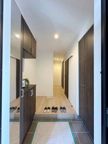 東区福田8丁目 No.1の玄関|広々とした玄関ホール☆