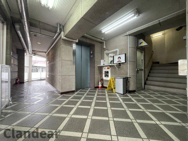 竹の塚スカイタウンのロビー|ドキドキの新生活も、安心してスタート。ぴったりの住まいを見つけませんか？クランディアが一緒に住まい選びをサポートします‼　まずは、お気軽にお問合せください　＃クランディア