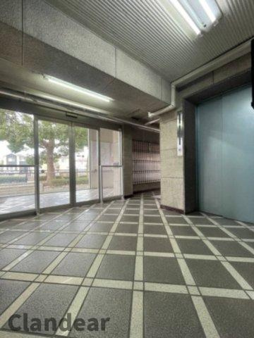 竹の塚スカイタウンのロビー|ドキドキの新生活も、安心してスタート。ぴったりの住まいを見つけませんか？クランディアが一緒に住まい選びをサポートします‼　まずは、お気軽にお問合せください　＃クランディア